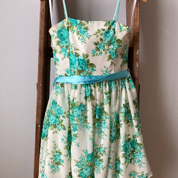 Vintage Floral A-Line Prom Dress Short-sleeve Evening Dress Long Formal Dress DP6700